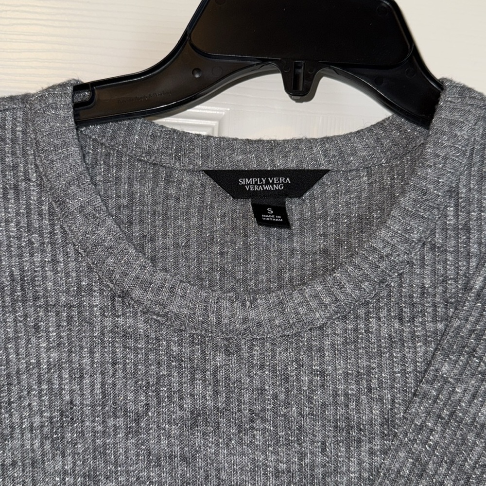 Gray Ribbed Knit Top - Picture 2 of 2